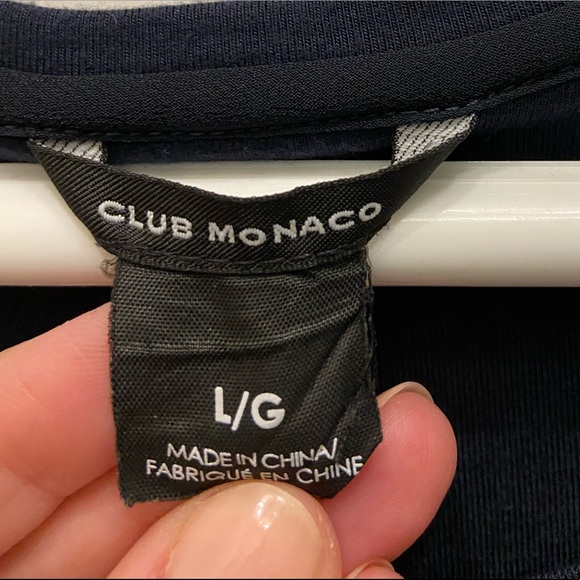 Club Monaco Pleat-back Top - Picture 4 of 6